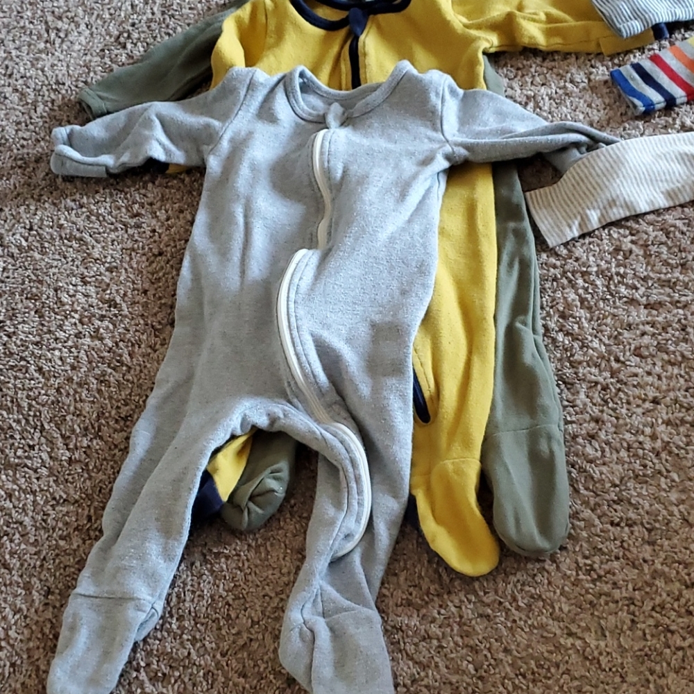 Body suits - Picture 2 of 2